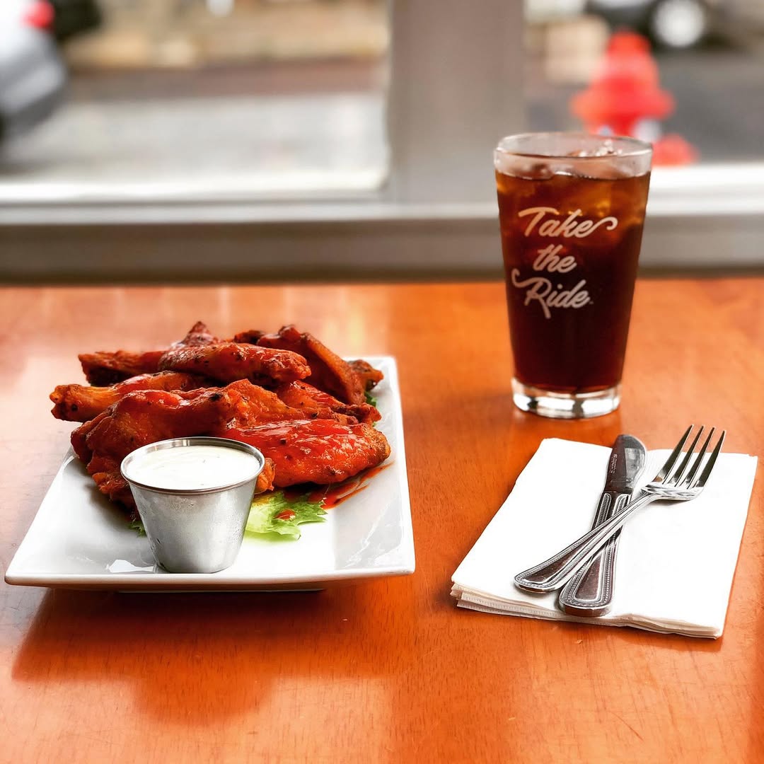 Weekday Happy Hour